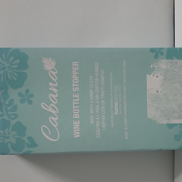 Flamingo Wine Bottle Stopper - Green and Silver - Picture 3 of 3